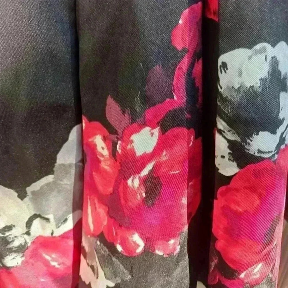 Fit flare party cocktail dress. - Picture 4 of 6